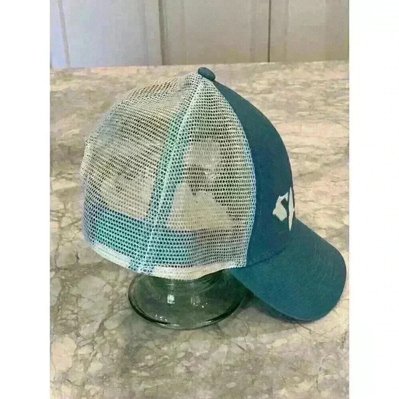 YETI Coolers Trucker Hat Cap Snapback Blue Mesh Tarpon Shark Fish Logo Outdoors - Picture 4 of 5